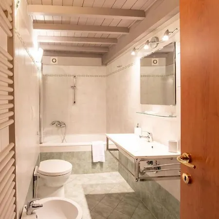 Lägenhet Charming Loft In The Heart Of Genua