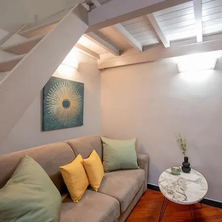 Charming Loft In The Heart Of Lägenhet Genua