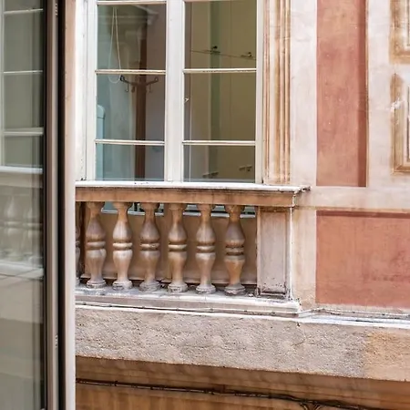 Charming Loft In The Heart Of Γένοβα